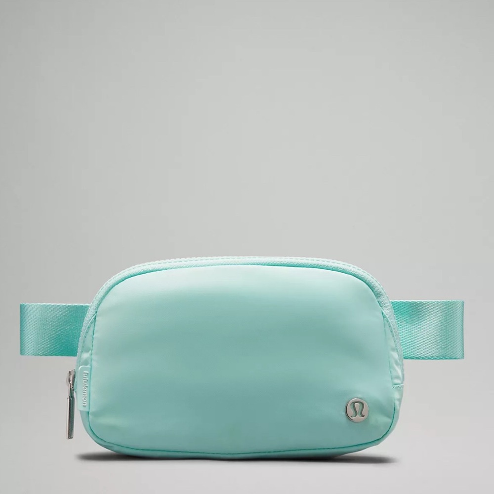 Lululemon Everywhere Belt Bag Ideal Mint Crossbody Bag